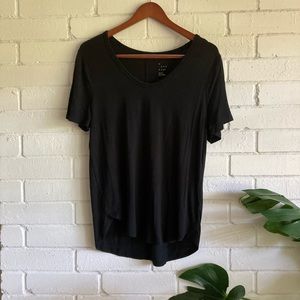 Basic Black Scoop Neck T-shirt